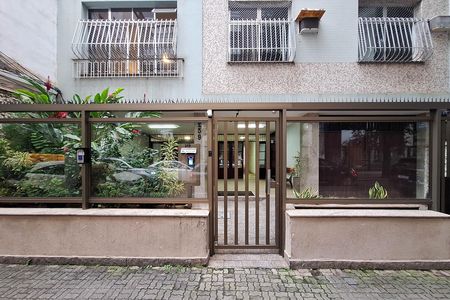 Apartamento à venda com 98m², 3 quartos e sem vaga Apartamento à venda com 98m², 3 quartos e sem vagaFachada