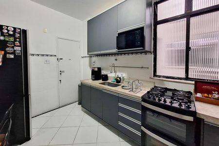 Cozinha de apartamento à venda com 3 quartos, 98m² em Icaraí, Niterói