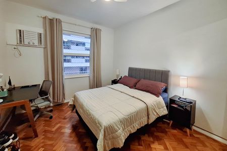 Quarto 1 de apartamento à venda com 3 quartos, 98m² em Icaraí, Niterói