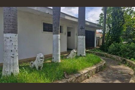 Casa à venda com 3 quartos, 480m² em Caxingui, São Paulo