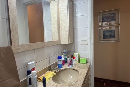 Apartamento para alugar com 138m², 3 quartos e 2 vagas Apartamento para alugar com 138m², 3 quartos e 2 vagasBanheiro 1