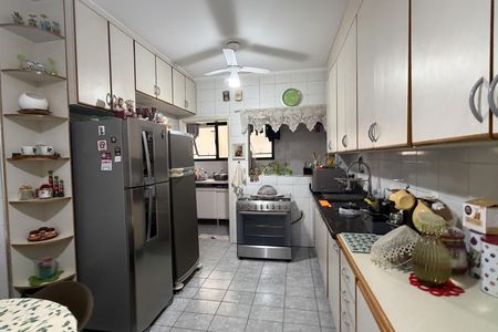 Apartamento para alugar com 138m², 3 quartos e 2 vagas Apartamento para alugar com 138m², 3 quartos e 2 vagasCozinha