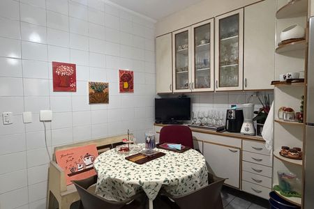 Cozinha de apartamento para alugar com 3 quartos, 138m² em Ponta da Praia, Santos