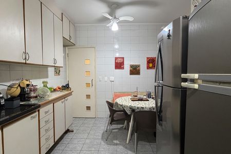 Apartamento para alugar com 138m², 3 quartos e 2 vagas Apartamento para alugar com 138m², 3 quartos e 2 vagasCozinha
