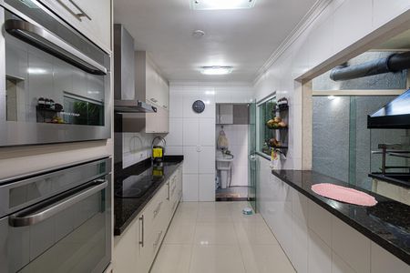 Casa à venda com 78m², 2 quartos e 2 vagas Casa à venda com 78m², 2 quartos e 2 vagasCozinha