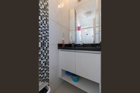 Casa à venda com 78m², 2 quartos e 2 vagas Casa à venda com 78m², 2 quartos e 2 vagasBanheiro Suíte 2