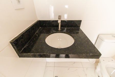 Apartamento à venda com 44m², 2 quartos e sem vaga Apartamento à venda com 44m², 2 quartos e sem vagaBanheiro
