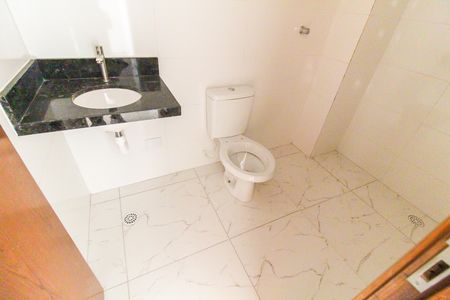 Apartamento à venda com 44m², 2 quartos e sem vaga Apartamento à venda com 44m², 2 quartos e sem vagaBanheiro