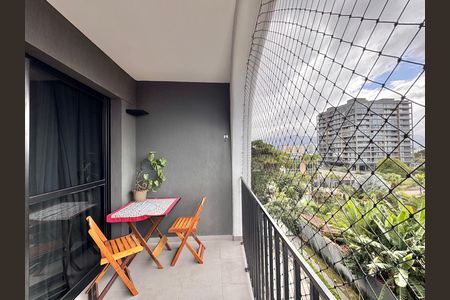 Apartamento para alugar com 78m², 3 quartos e 1 vaga Apartamento para alugar com 78m², 3 quartos e 1 vagaVaranda