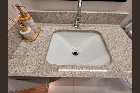 Apartamento para alugar com 78m², 3 quartos e 1 vaga Apartamento para alugar com 78m², 3 quartos e 1 vagaSuíte - Banheiro
