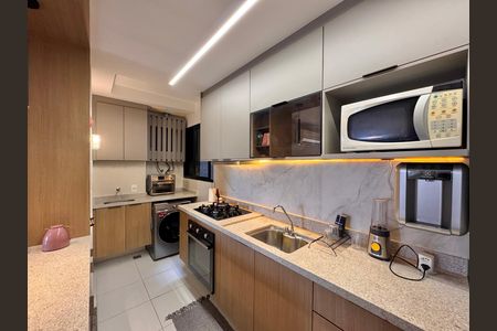 Apartamento para alugar com 78m², 3 quartos e 1 vaga Apartamento para alugar com 78m², 3 quartos e 1 vagaCozinha e Área de Serviço