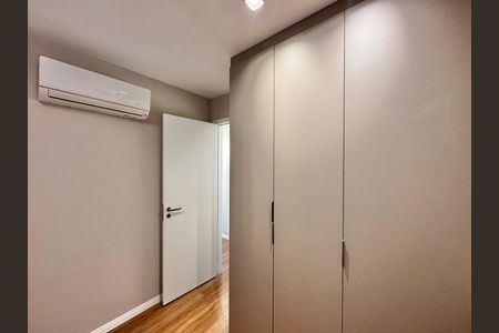 Quarto 1 de apartamento para alugar com 3 quartos, 78m² em Recreio dos Bandeirantes, Rio de Janeiro