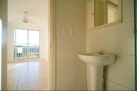 Banheiro de apartamento para alugar com 3 quartos, 58m² em Santos Dumont, São Leopoldo