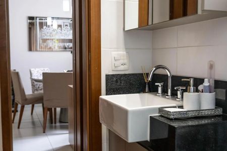 Apartamento para alugar com 137m², 2 quartos e 2 vagas Apartamento para alugar com 137m², 2 quartos e 2 vagasBanheiro social