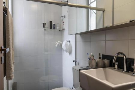 Apartamento para alugar com 137m², 2 quartos e 2 vagas Apartamento para alugar com 137m², 2 quartos e 2 vagasBanheiro social
