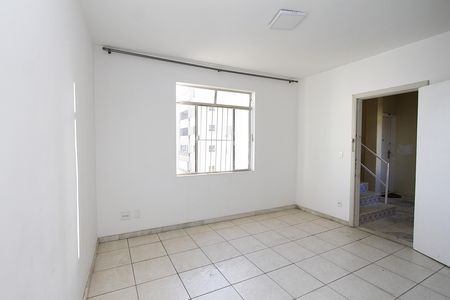 Apartamento para alugar com 88m², 3 quartos e 1 vagaSala