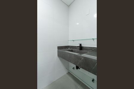 Apartamento para alugar com 61m², 2 quartos e 1 vaga Apartamento para alugar com 61m², 2 quartos e 1 vagaBanheiro da Suíte