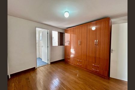Quarto 1 de casa para alugar com 2 quartos, 100m² em Vila Prudente, São Paulo