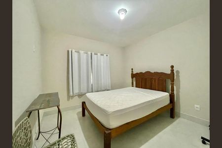 Sala/Quarto de kitnet/studio para alugar com 1 quarto, 26m² em Santa Cruz, Belo Horizonte