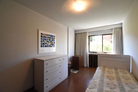 Apartamento à venda com 271m², 3 quartos e 3 vagasQuarto 2