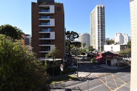 Apartamento à venda com 271m², 3 quartos e 3 vagasVista da Suíte 2