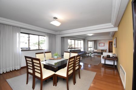 Apartamento à venda com 271m², 3 quartos e 3 vagasSala