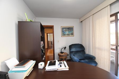 Apartamento à venda com 271m², 3 quartos e 3 vagasEscritório