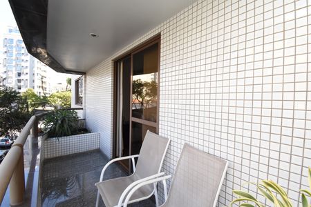 Apartamento à venda com 271m², 3 quartos e 3 vagasSacada do Escritório
