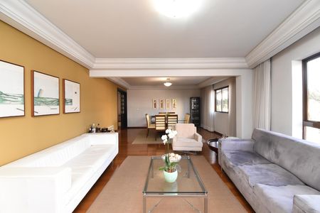 Apartamento à venda com 271m², 3 quartos e 3 vagasSala
