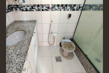 Apartamento à venda com 78m², 2 quartos e 1 vaga Apartamento à venda com 78m², 2 quartos e 1 vagaBanheiro Corredor
