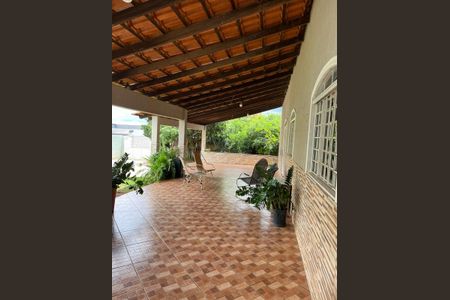 Varanda de casa de condomínio à venda com 4 quartos, 300m² em Setor Habitacional Arniqueira, Brasília