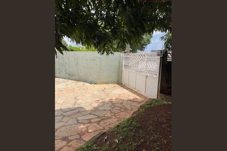 Casa de condomínio à venda com 300m², 4 quartos e 5 vagas Casa de condomínio à venda com 300m², 4 quartos e 5 vagasÁrea Externa