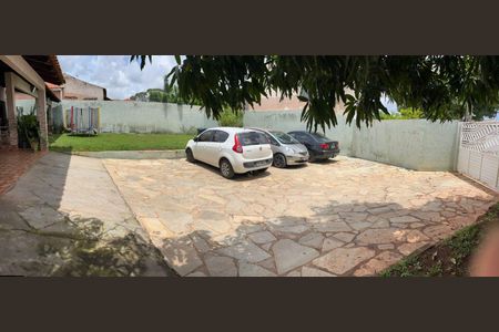 Casa de condomínio à venda com 300m², 4 quartos e 5 vagas Casa de condomínio à venda com 300m², 4 quartos e 5 vagasGaragem