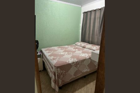 Casa de condomínio à venda com 300m², 4 quartos e 5 vagas Casa de condomínio à venda com 300m², 4 quartos e 5 vagasQuarto