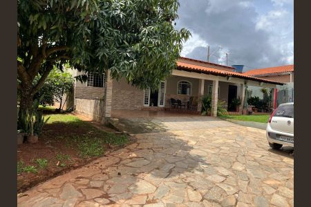 Fachada de casa de condomínio à venda com 4 quartos, 300m² em Setor Habitacional Arniqueira, Brasília