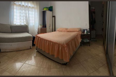 Casa de condomínio à venda com 300m², 4 quartos e 5 vagas Casa de condomínio à venda com 300m², 4 quartos e 5 vagasQuarto
