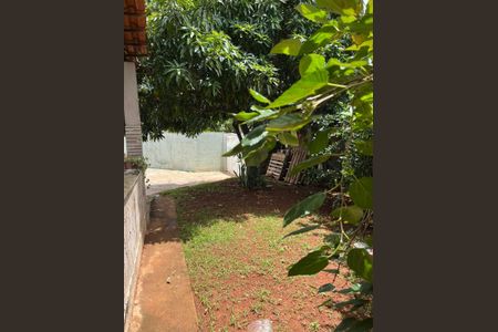 Casa de condomínio à venda com 300m², 4 quartos e 5 vagas Casa de condomínio à venda com 300m², 4 quartos e 5 vagasÁrea Externa