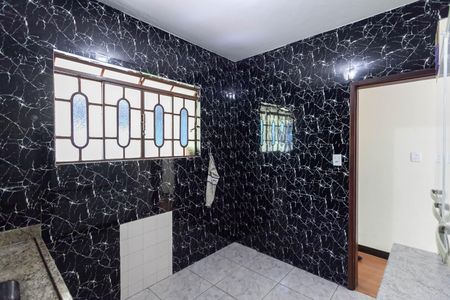 Casa à venda com 300m², 5 quartos e 4 vagas Casa à venda com 300m², 5 quartos e 4 vagasCozinha 1