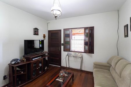 Sala 1 de casa à venda com 5 quartos, 300m² em Ressaca, Contagem