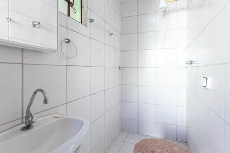Casa à venda com 300m², 5 quartos e 4 vagas Casa à venda com 300m², 5 quartos e 4 vagasBanheiro