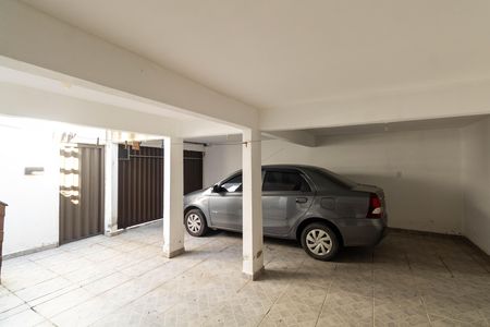Casa à venda com 128m², 2 quartos e 2 vagas Casa à venda com 128m², 2 quartos e 2 vagasGaragem