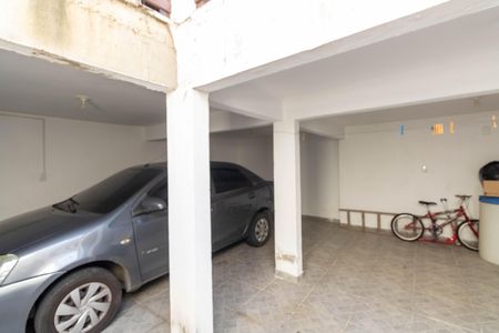 Garagem de casa à venda com 2 quartos, 128m² em Campo Grande, Rio de Janeiro