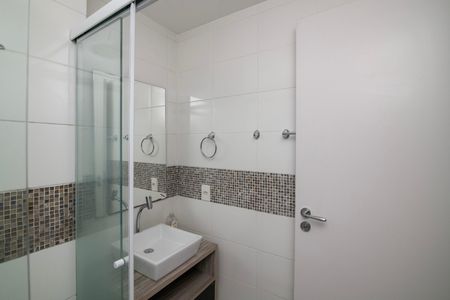 Apartamento para alugar com 72m², 2 quartos e 1 vaga Apartamento para alugar com 72m², 2 quartos e 1 vagaBanheiro