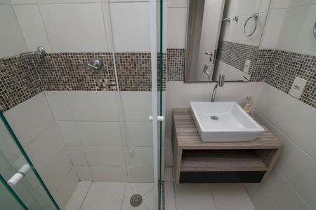 Apartamento para alugar com 72m², 2 quartos e 1 vaga Apartamento para alugar com 72m², 2 quartos e 1 vagaBanheiro