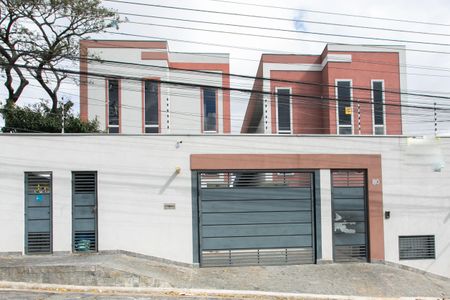 Apartamento para alugar com 40m², 2 quartos e sem vaga Apartamento para alugar com 40m², 2 quartos e sem vagaFachada