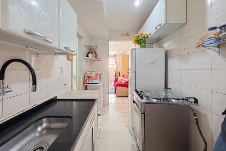 Cozinha de kitnet/studio para alugar com 1 quarto, 28m² em Liberdade, São Paulo