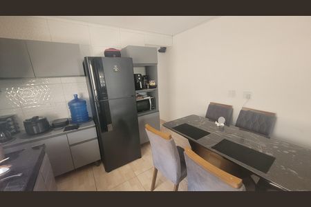 Cozinha de casa à venda com 4 quartos, 140m² em Vila Ivg, São Paulo