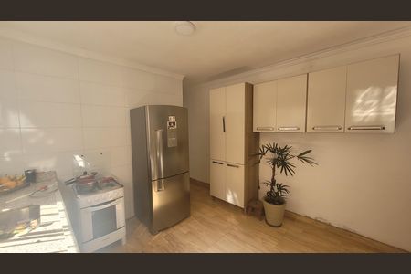 Cozinha de casa à venda com 4 quartos, 140m² em Vila Ivg, São Paulo