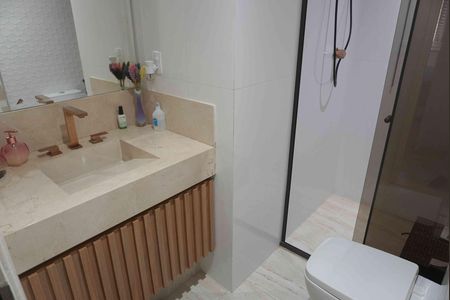 Apartamento à venda com 84m², 3 quartos e 2 vagas Apartamento à venda com 84m², 3 quartos e 2 vagasBanheiro