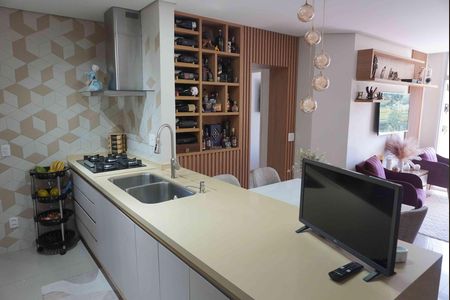 Apartamento à venda com 84m², 3 quartos e 2 vagas Apartamento à venda com 84m², 3 quartos e 2 vagasCozinha